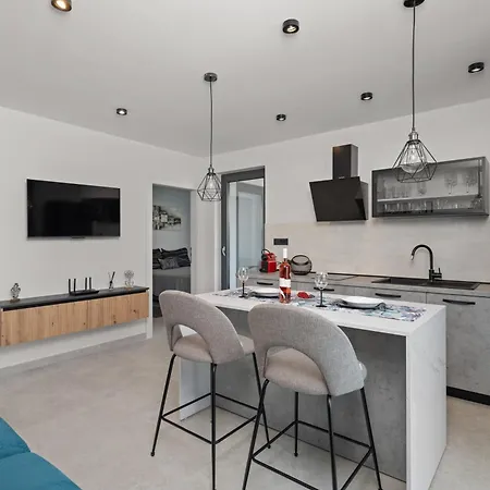 Apartment Mirella 2 Rabac