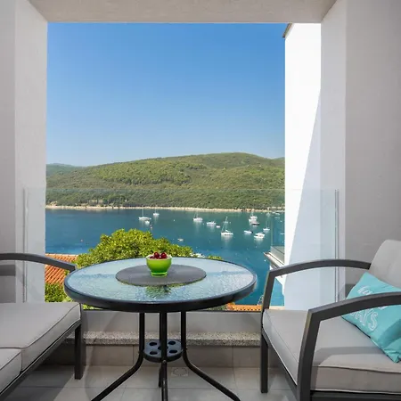 Mirella 2 Apartment Rabac